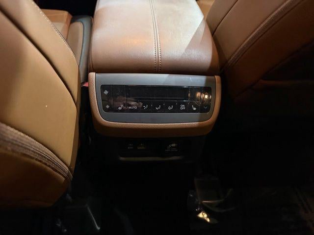 2025 Nissan Pathfinder Platinum 2WD