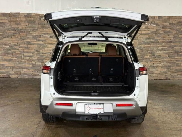 2025 Nissan Pathfinder Platinum 2WD