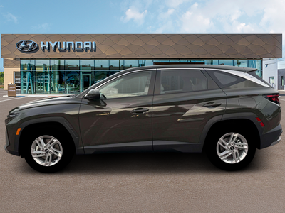 2026 Hyundai TUCSON SE FWD