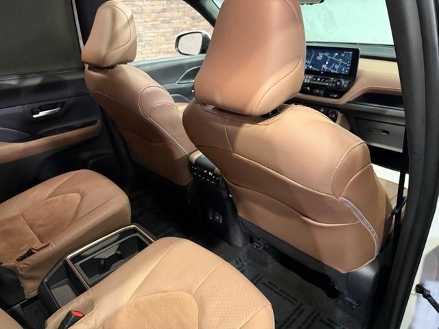2025 Toyota Grand Highlander Hybrid MAX Platinum AWD (Natl)