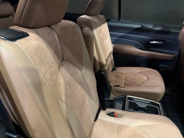 2025 Toyota Grand Highlander Hybrid MAX Platinum AWD (Natl)