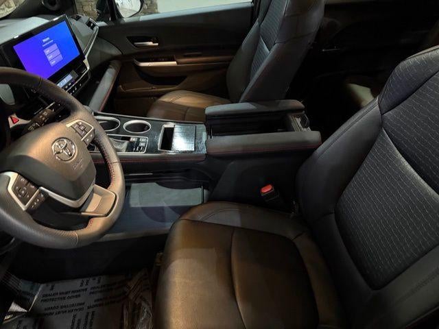 2025 Toyota Sienna XSE AWD 7-Passenger (Natl)