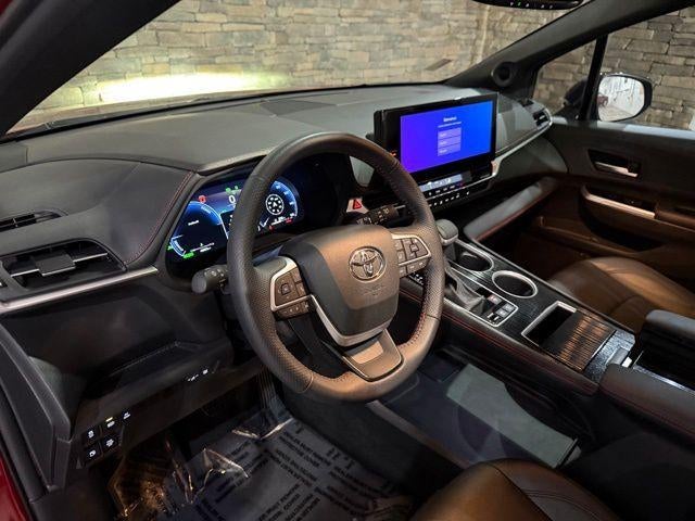 2025 Toyota Sienna XSE AWD 7-Passenger (Natl)