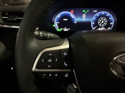 2025 Toyota Sienna XSE AWD 7-Passenger (Natl)