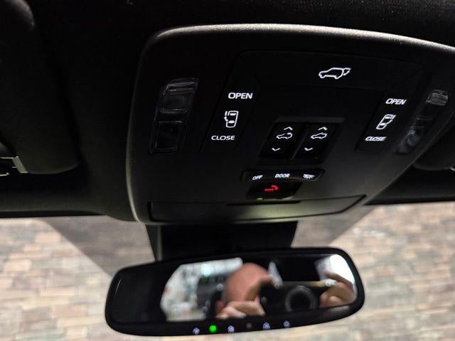 2025 Toyota Sienna XSE AWD 7-Passenger (Natl)