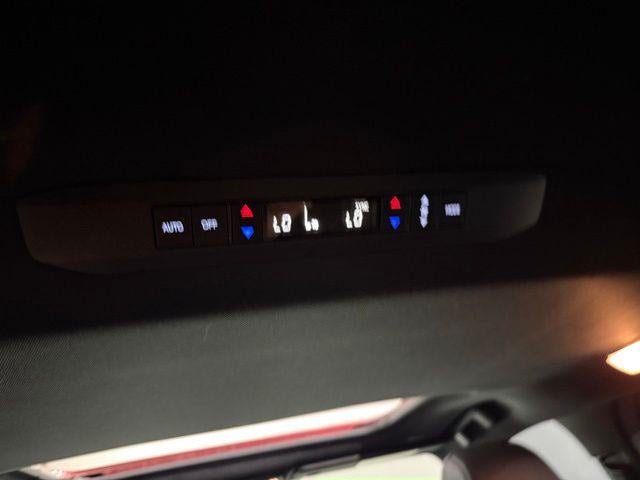 2025 Toyota Sienna XSE AWD 7-Passenger (Natl)