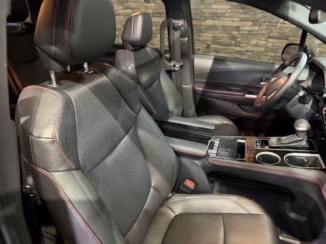 2025 Toyota Sienna XSE AWD 7-Passenger (Natl)