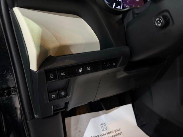 2021 Toyota Sienna Platinum FWD 7-Passenger (Natl)