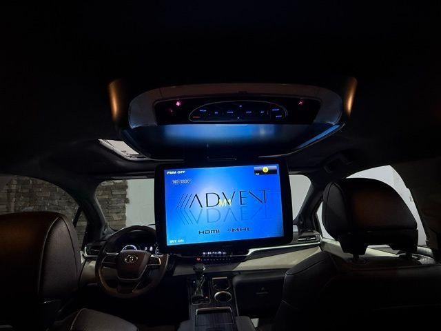 2021 Toyota Sienna Platinum FWD 7-Passenger (Natl)