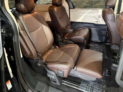 2021 Toyota Sienna Platinum FWD 7-Passenger (Natl)