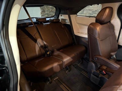 2021 Toyota Sienna Platinum FWD 7-Passenger (Natl)