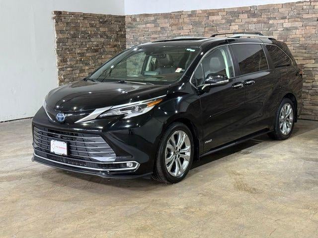 2021 Toyota Sienna Platinum FWD 7-Passenger (Natl)