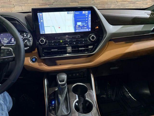 2021 Toyota Highlander Platinum AWD (Natl)