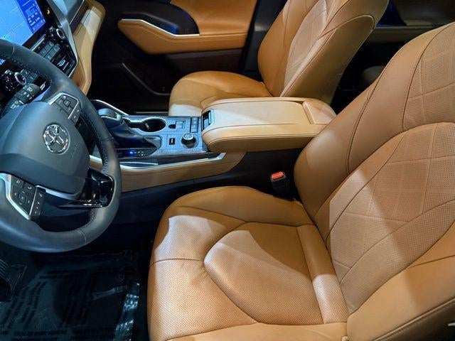 2021 Toyota Highlander Platinum AWD (Natl)