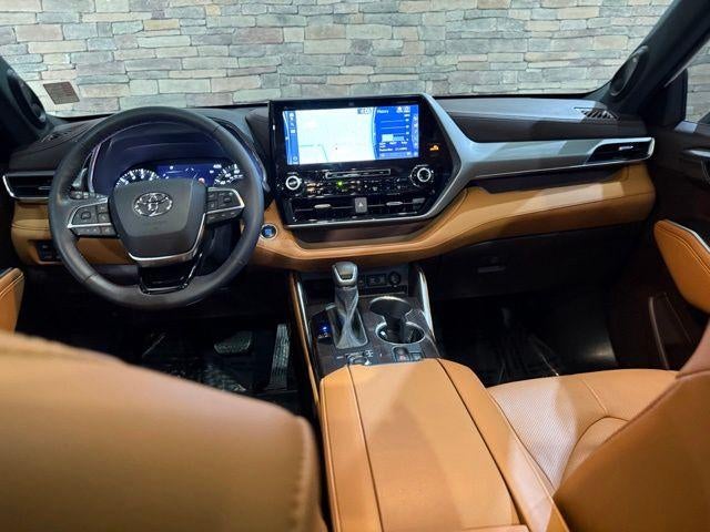 2021 Toyota Highlander Platinum AWD (Natl)