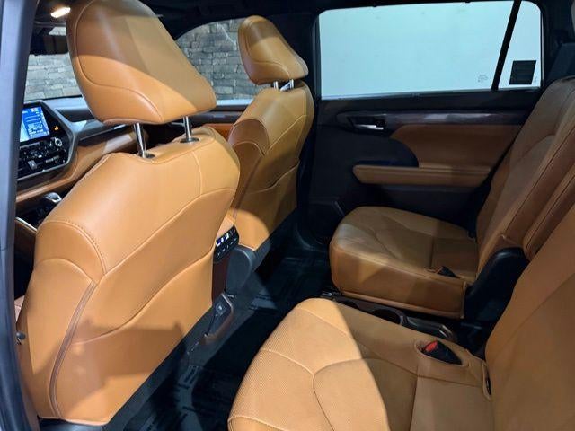 2021 Toyota Highlander Platinum AWD (Natl)