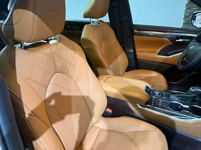 2021 Toyota Highlander Platinum AWD (Natl)