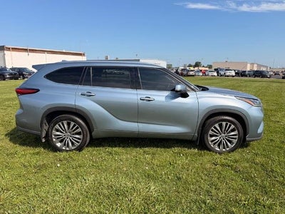 2020 Toyota Highlander Platinum AWD (Natl)