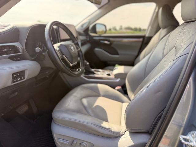 2020 Toyota Highlander Platinum AWD (Natl)
