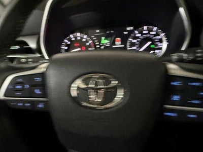 2022 Toyota Highlander XLE AWD (Natl)