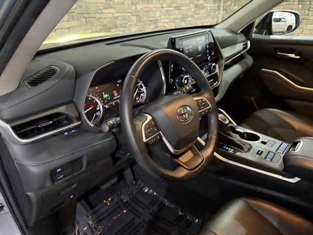 2022 Toyota Highlander XLE AWD (Natl)