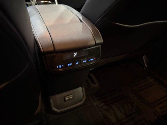 2022 Toyota Highlander XLE AWD (Natl)