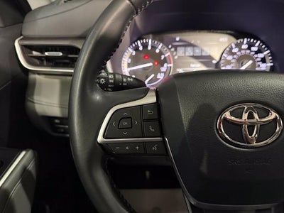 2022 Toyota Highlander XLE AWD (Natl)