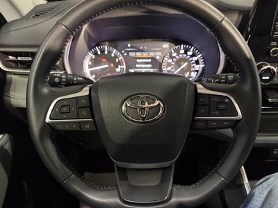 2022 Toyota Highlander XLE AWD (Natl)