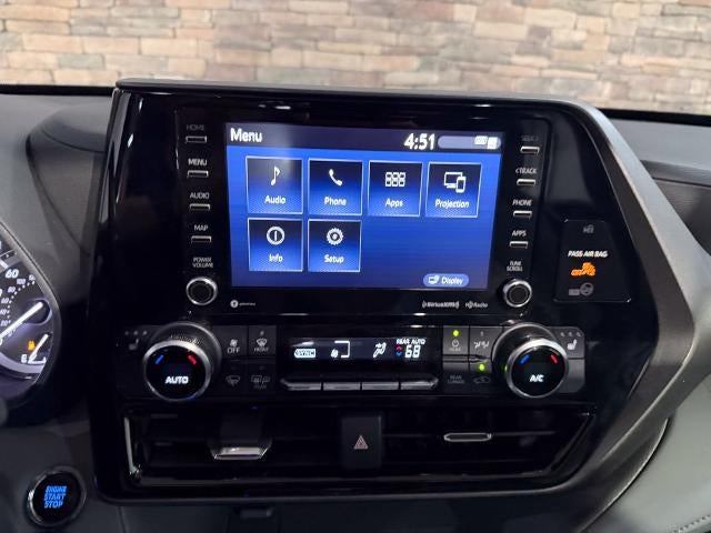 2022 Toyota Highlander XLE AWD (Natl)