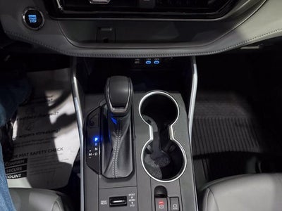2022 Toyota Highlander XLE AWD (Natl)