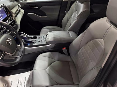 2022 Toyota Highlander XLE AWD (Natl)