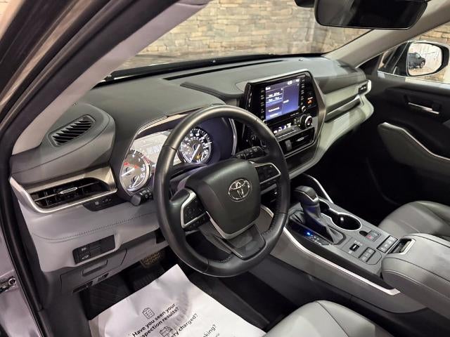 2022 Toyota Highlander XLE AWD (Natl)