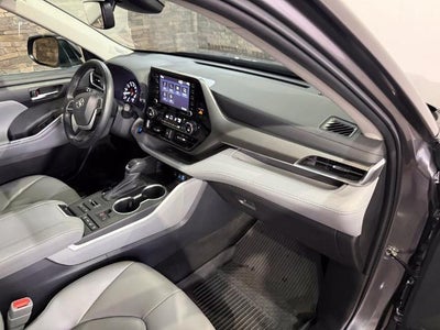 2022 Toyota Highlander XLE AWD (Natl)