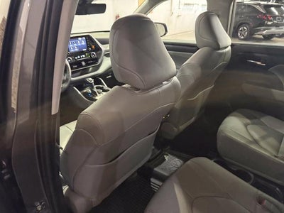 2022 Toyota Highlander XLE AWD (Natl)