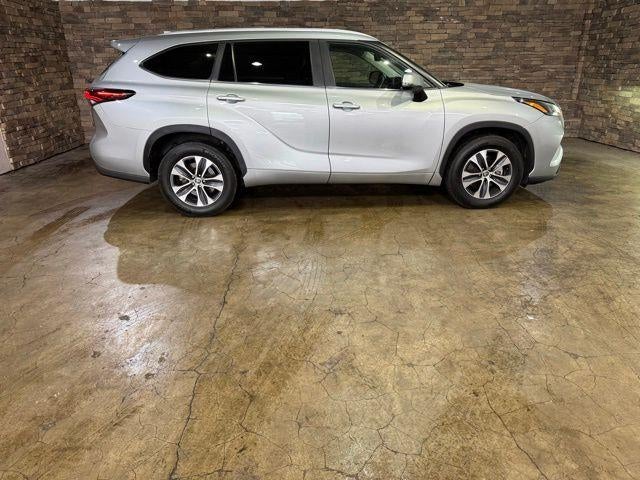 2024 Toyota Highlander XLE FWD (Natl)