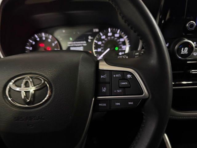2024 Toyota Highlander XLE FWD (Natl)