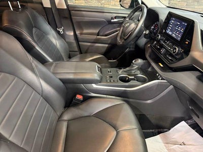 2024 Toyota Highlander XLE FWD (Natl)