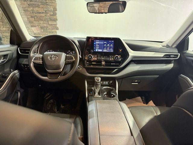 2024 Toyota Highlander XLE FWD (Natl)