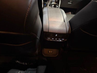 2024 Toyota Highlander XLE FWD (Natl)