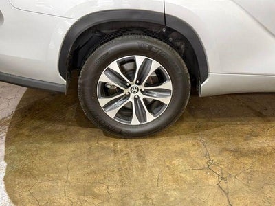 2024 Toyota Highlander XLE FWD (Natl)