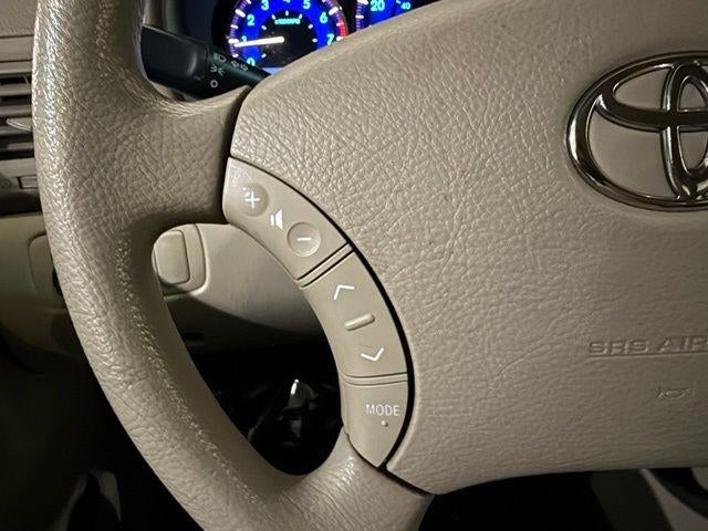 2010 Toyota Sienna 5dr 7-Pass Van LE FWD (Natl)
