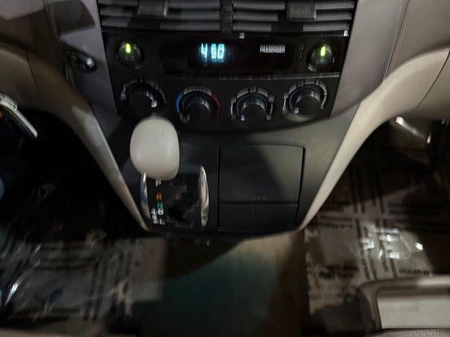 2010 Toyota Sienna 5dr 7-Pass Van LE FWD (Natl)