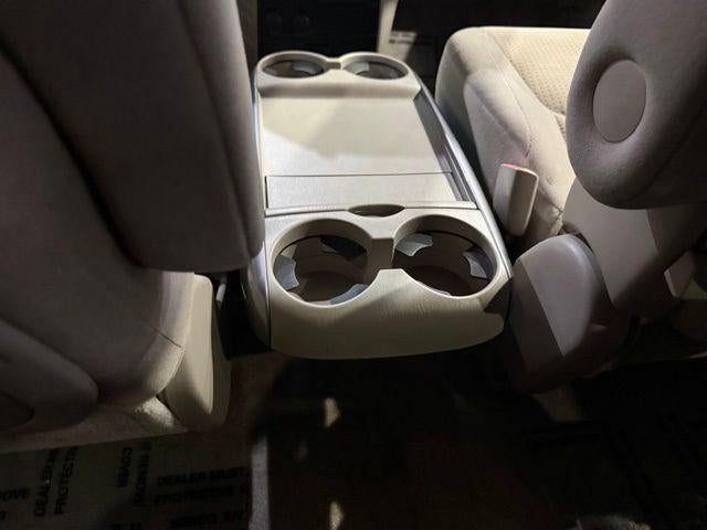 2010 Toyota Sienna 5dr 7-Pass Van LE FWD (Natl)