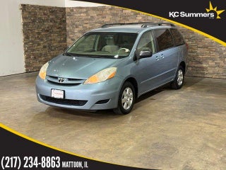 2010 Toyota Sienna 5dr 7-Pass Van LE FWD (Natl)