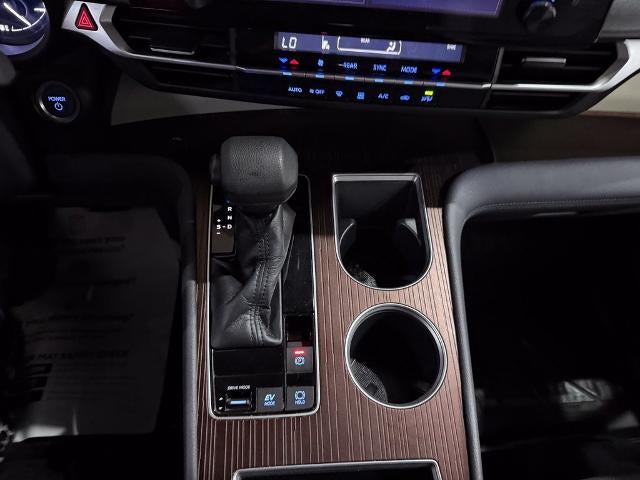 2021 Toyota Sienna LE FWD 8-Passenger (Natl)