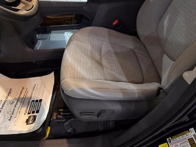 2021 Toyota Sienna LE FWD 8-Passenger (Natl)