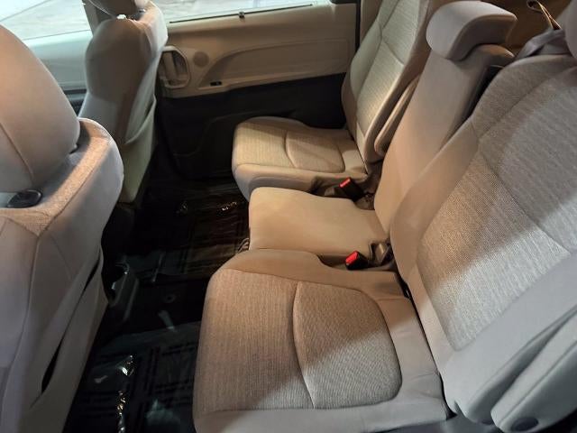 2021 Toyota Sienna LE FWD 8-Passenger (Natl)