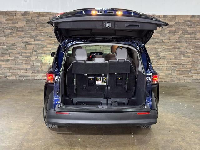 2021 Toyota Sienna LE FWD 8-Passenger (Natl)