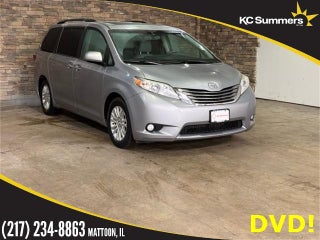 2017 Toyota Sienna XLE Premium FWD 8-Passenger (Natl)
