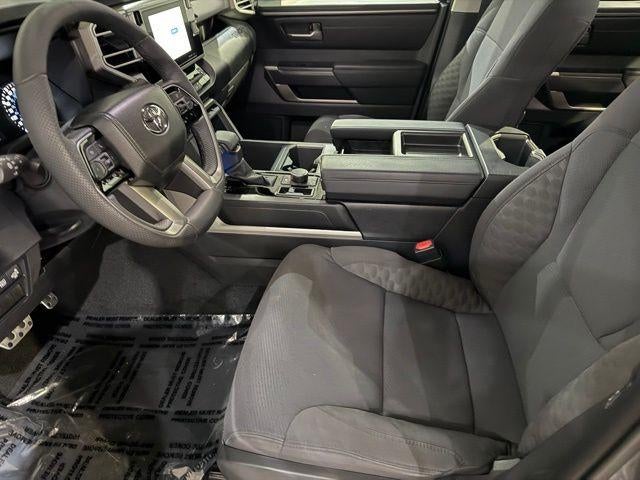 2023 Toyota Tundra 4WD 4WD SR5 CrewMax 5.5' Bed (SE)